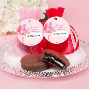 Personalized Valentine's Day Sending Hearts Add Your Logo Milk Chocolate Covered Oreo in Organza Bags with Gift Tag